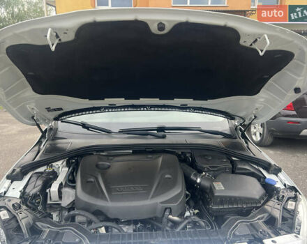 Білий Вольво B60, об'ємом двигуна 2 л та пробігом 282 тис. км за 11700 $, фото 25 на Automoto.ua