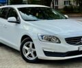 Білий Вольво B60, об'ємом двигуна 2 л та пробігом 243 тис. км за 12399 $, фото 1 на Automoto.ua