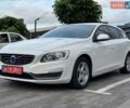 Белый Вольво B60, объемом двигателя 2 л и пробегом 260 тыс. км за 12550 $, фото 9 на Automoto.ua