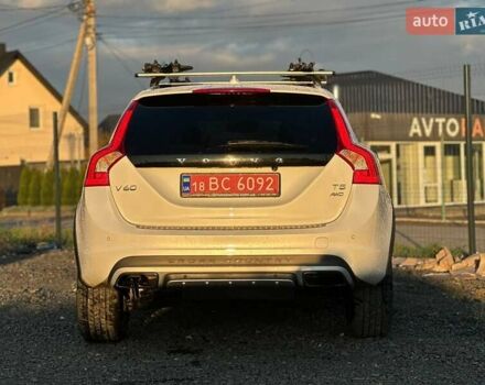 Білий Вольво B60, об'ємом двигуна 2.5 л та пробігом 203 тис. км за 15500 $, фото 3 на Automoto.ua