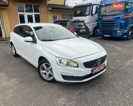 Білий Вольво B60, об'ємом двигуна 2 л та пробігом 282 тис. км за 11700 $, фото 2 на Automoto.ua