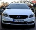 Белый Вольво B60, объемом двигателя 2.5 л и пробегом 161 тыс. км за 13999 $, фото 1 на Automoto.ua