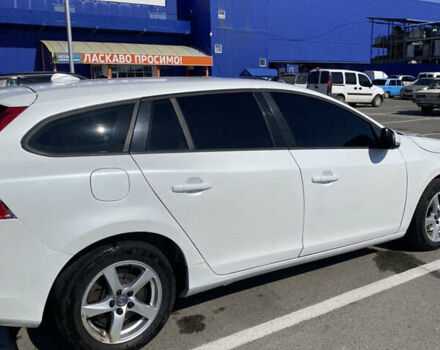 Білий Вольво B60, об'ємом двигуна 2 л та пробігом 268 тис. км за 12500 $, фото 7 на Automoto.ua