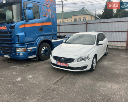 Білий Вольво B60, об'ємом двигуна 2 л та пробігом 282 тис. км за 11700 $, фото 8 на Automoto.ua