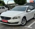 Белый Вольво B60, объемом двигателя 2 л и пробегом 260 тыс. км за 12550 $, фото 11 на Automoto.ua