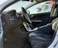 Белый Вольво B60, объемом двигателя 2 л и пробегом 251 тыс. км за 14299 $, фото 46 на Automoto.ua