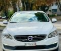 Білий Вольво B60, об'ємом двигуна 2 л та пробігом 243 тис. км за 12399 $, фото 4 на Automoto.ua