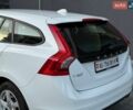 Белый Вольво B60, объемом двигателя 2 л и пробегом 242 тыс. км за 12250 $, фото 12 на Automoto.ua