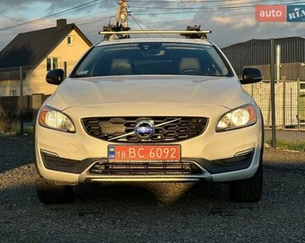 Білий Вольво B60, об'ємом двигуна 2.5 л та пробігом 203 тис. км за 15500 $, фото 1 на Automoto.ua