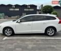 Белый Вольво B60, объемом двигателя 2 л и пробегом 260 тыс. км за 12550 $, фото 13 на Automoto.ua