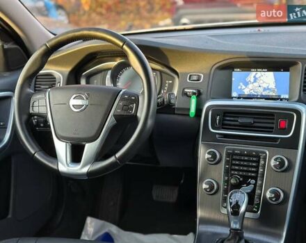 Білий Вольво B60, об'ємом двигуна 2.5 л та пробігом 203 тис. км за 15500 $, фото 14 на Automoto.ua