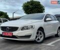 Белый Вольво B60, объемом двигателя 2 л и пробегом 260 тыс. км за 12550 $, фото 12 на Automoto.ua