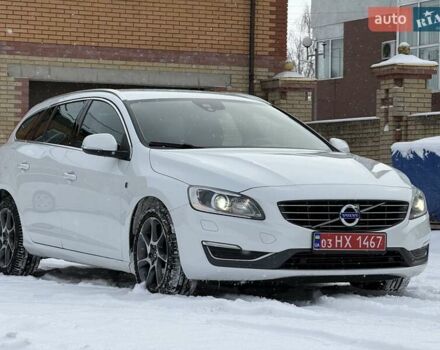 Белый Вольво B60, объемом двигателя 2 л и пробегом 250 тыс. км за 14499 $, фото 5 на Automoto.ua