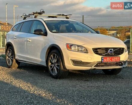 Білий Вольво B60, об'ємом двигуна 2.5 л та пробігом 203 тис. км за 15500 $, фото 2 на Automoto.ua