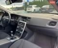 Белый Вольво B60, объемом двигателя 2 л и пробегом 260 тыс. км за 12550 $, фото 28 на Automoto.ua