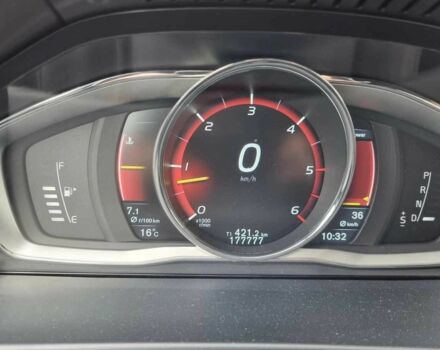 Белый Вольво B60, объемом двигателя 2.4 л и пробегом 177 тыс. км за 14800 $, фото 9 на Automoto.ua