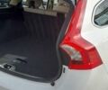 Белый Вольво B60, объемом двигателя 1.97 л и пробегом 168 тыс. км за 18000 $, фото 4 на Automoto.ua