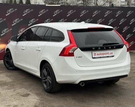 Белый Вольво B60, объемом двигателя 1.97 л и пробегом 243 тыс. км за 15800 $, фото 7 на Automoto.ua