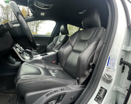 Вольво B60 2016 в Луцке на Automoto.ua Белый Вольво B60, объемом двигателя 2 л и пробегом 243 тыс. км за 15790 $, фото 4 на Automoto.ua