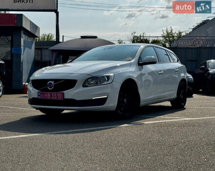 Білий Вольво B60, об'ємом двигуна 2 л та пробігом 236 тис. км за 14799 $, фото 6 на Automoto.ua