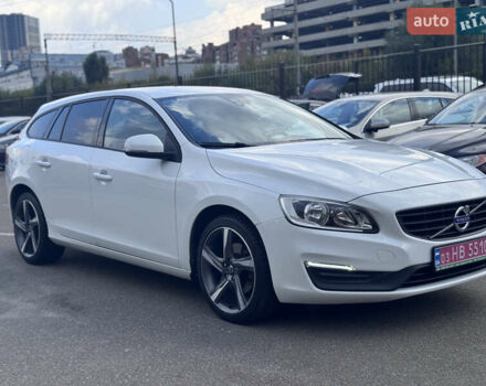 Белый Вольво B60, объемом двигателя 1.99 л и пробегом 236 тыс. км за 14650 $, фото 14 на Automoto.ua