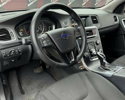 Білий Вольво B60, об'ємом двигуна 1.97 л та пробігом 243 тис. км за 14500 $, фото 24 на Automoto.ua