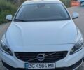 Белый Вольво B60, объемом двигателя 2 л и пробегом 228 тыс. км за 14200 $, фото 1 на Automoto.ua
