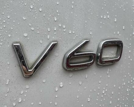 Белый Вольво B60, объемом двигателя 1.97 л и пробегом 243 тыс. км за 15800 $, фото 8 на Automoto.ua