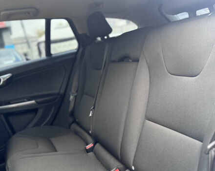 Белый Вольво B60, объемом двигателя 1.99 л и пробегом 236 тыс. км за 14650 $, фото 30 на Automoto.ua