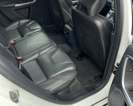 Вольво B60 2016 в Луцке на Automoto.ua Белый Вольво B60, объемом двигателя 2 л и пробегом 243 тыс. км за 15790 $, фото 39 на Automoto.ua