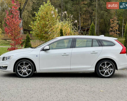 Вольво B60 2016 в Луцке на Automoto.ua Белый Вольво B60, объемом двигателя 2 л и пробегом 243 тыс. км за 15790 $, фото 15 на Automoto.ua