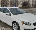 Белый Вольво B60, объемом двигателя 1.97 л и пробегом 168 тыс. км за 18000 $, фото 11 на Automoto.ua