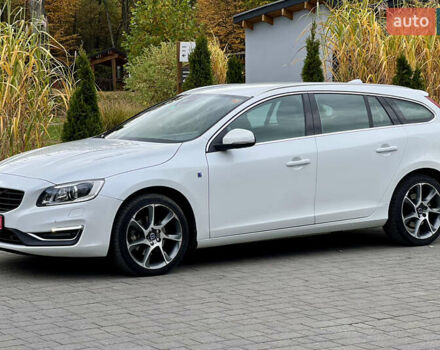 Вольво B60 2016 в Луцке на Automoto.ua Белый Вольво B60, объемом двигателя 2 л и пробегом 243 тыс. км за 15790 $, фото 17 на Automoto.ua