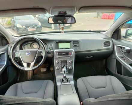 Білий Вольво B60, об'ємом двигуна 2 л та пробігом 236 тис. км за 14800 $, фото 1 на Automoto.ua