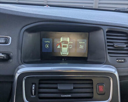 Белый Вольво B60, объемом двигателя 1.97 л и пробегом 227 тыс. км за 14500 $, фото 6 на Automoto.ua