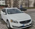 Белый Вольво B60, объемом двигателя 1.97 л и пробегом 168 тыс. км за 18000 $, фото 1 на Automoto.ua