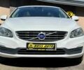 Белый Вольво B60, объемом двигателя 2 л и пробегом 261 тыс. км за 14650 $, фото 1 на Automoto.ua