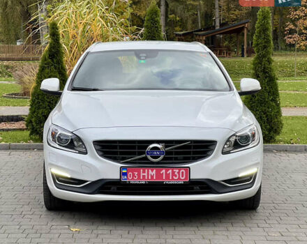Вольво B60 2016 в Луцке на Automoto.ua Белый Вольво B60, объемом двигателя 2 л и пробегом 243 тыс. км за 15790 $, фото 1 на Automoto.ua