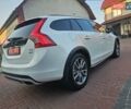 Белый Вольво B60, объемом двигателя 2.5 л и пробегом 176 тыс. км за 15950 $, фото 8 на Automoto.ua
