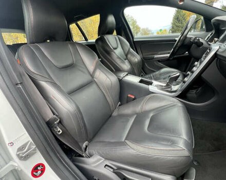 Вольво B60 2016 в Луцке на Automoto.ua Белый Вольво B60, объемом двигателя 2 л и пробегом 243 тыс. км за 15790 $, фото 31 на Automoto.ua