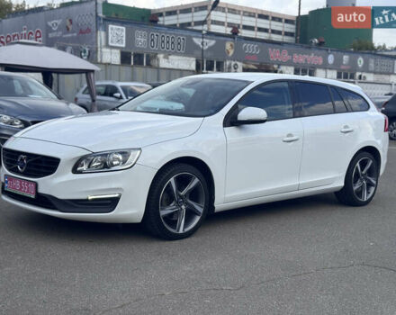 Белый Вольво B60, объемом двигателя 1.99 л и пробегом 236 тыс. км за 14650 $, фото 8 на Automoto.ua