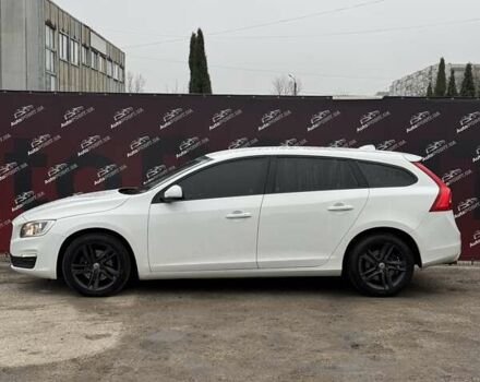 Белый Вольво B60, объемом двигателя 1.97 л и пробегом 243 тыс. км за 15800 $, фото 5 на Automoto.ua