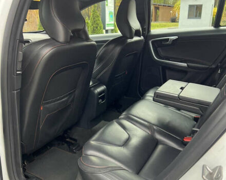 Вольво B60 2016 в Луцке на Automoto.ua Белый Вольво B60, объемом двигателя 2 л и пробегом 243 тыс. км за 15790 $, фото 37 на Automoto.ua