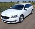 Белый Вольво B60, объемом двигателя 1.97 л и пробегом 400 тыс. км за 10800 $, фото 1 на Automoto.ua