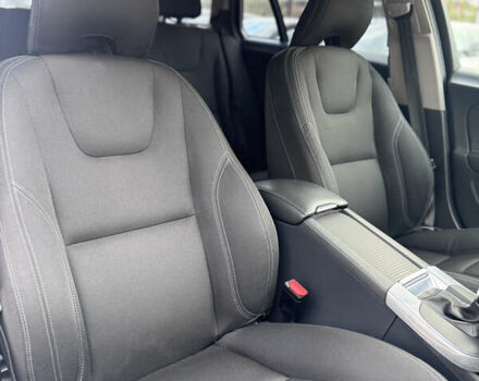 Белый Вольво B60, объемом двигателя 1.99 л и пробегом 236 тыс. км за 14650 $, фото 26 на Automoto.ua