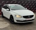 Белый Вольво B60, объемом двигателя 1.97 л и пробегом 243 тыс. км за 15800 $, фото 1 на Automoto.ua