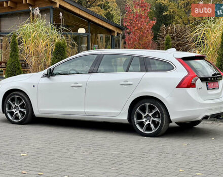 Вольво B60 2016 в Луцке на Automoto.ua Белый Вольво B60, объемом двигателя 2 л и пробегом 243 тыс. км за 15790 $, фото 16 на Automoto.ua