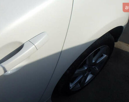 Белый Вольво B60, объемом двигателя 2 л и пробегом 122 тыс. км за 7500 $, фото 14 на Automoto.ua