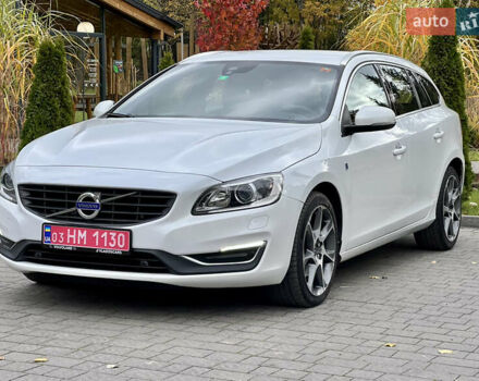 Вольво B60 2016 в Луцке на Automoto.ua Белый Вольво B60, объемом двигателя 2 л и пробегом 243 тыс. км за 15790 $, фото 11 на Automoto.ua