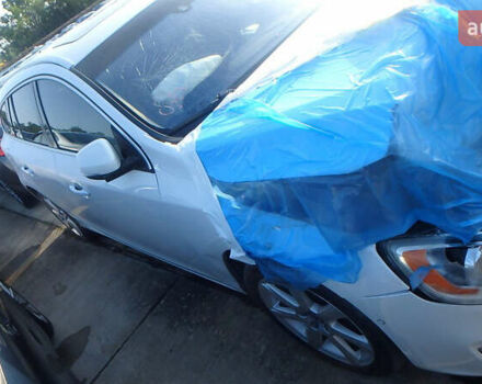 Белый Вольво B60, объемом двигателя 2 л и пробегом 122 тыс. км за 7500 $, фото 1 на Automoto.ua